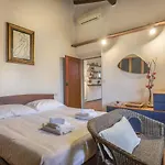 La Casita De El Malo - Sweet Dreams In Florence